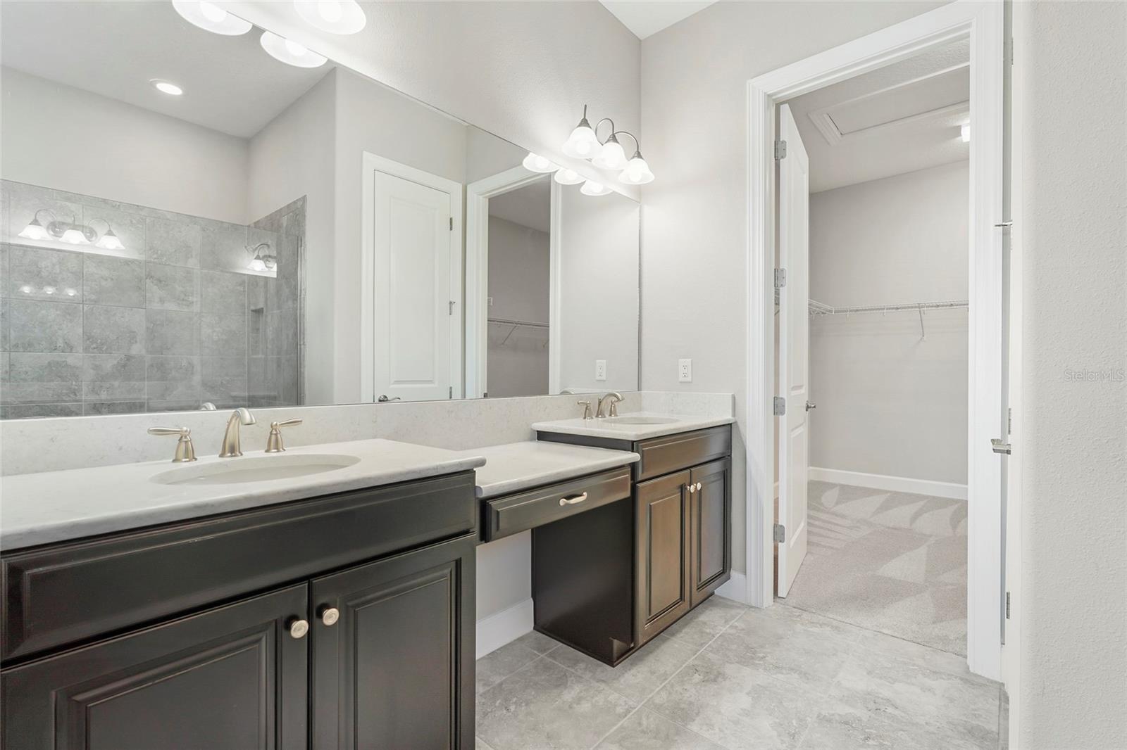 LEGACY ESTATES AT ESPLANADE ON PALMER RANCH - Residential