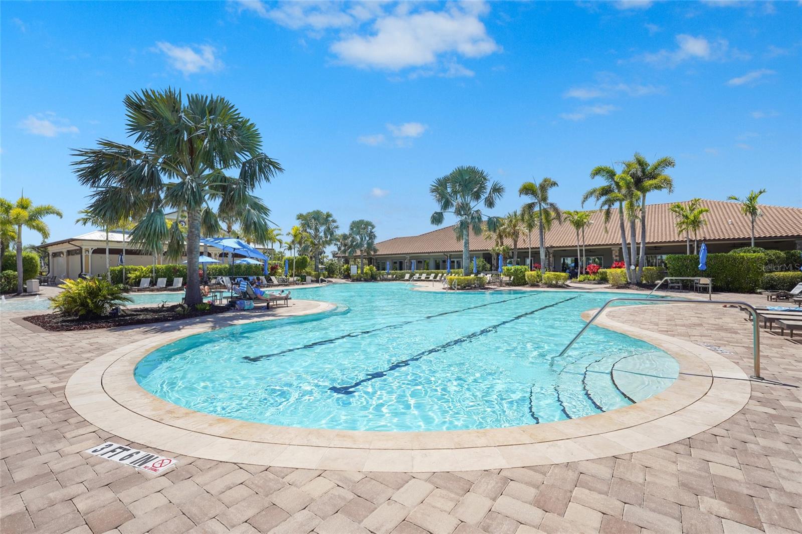 LEGACY ESTATES AT ESPLANADE ON PALMER RANCH - Residential