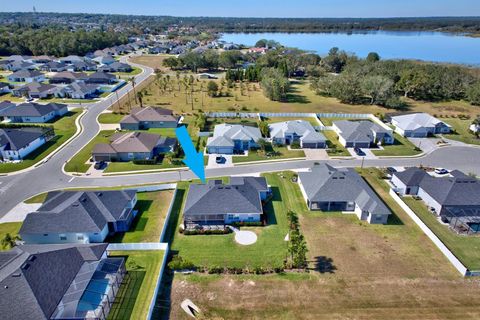 A home in LAKELAND