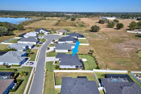 A home in LAKELAND