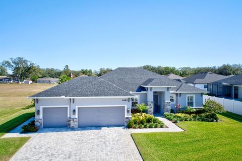 A home in LAKELAND