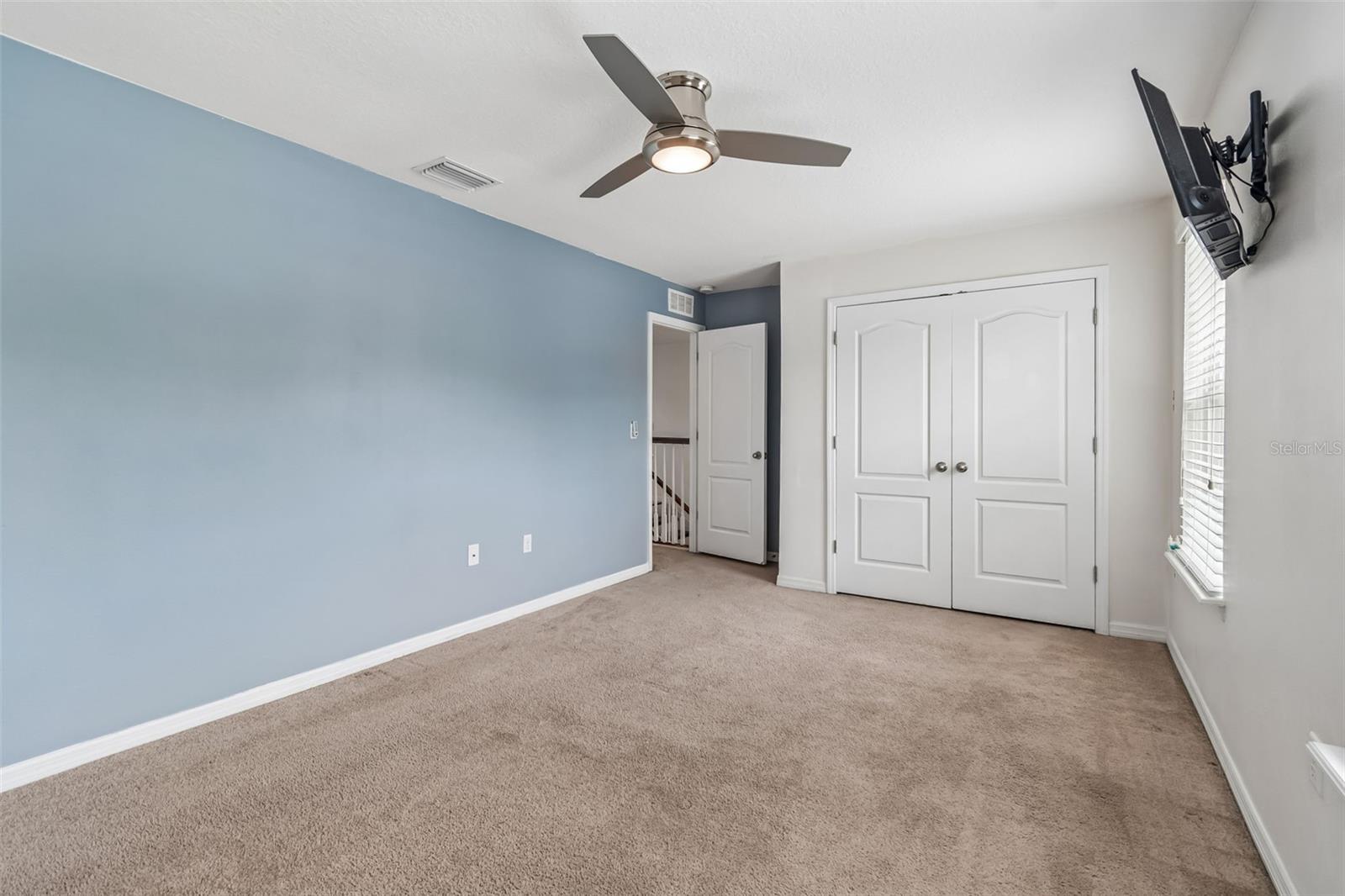 TEN OAKS - Residential