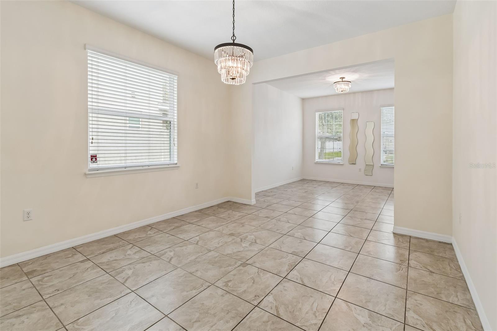 TEN OAKS - Residential