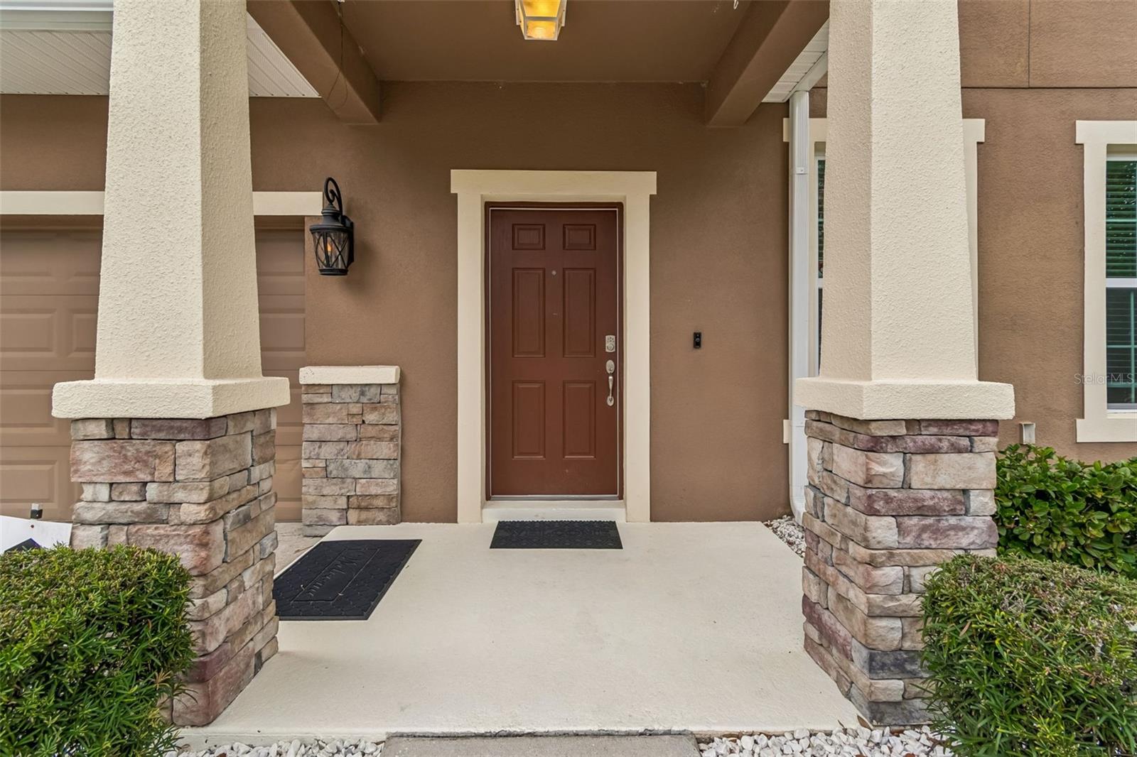 TEN OAKS - Residential