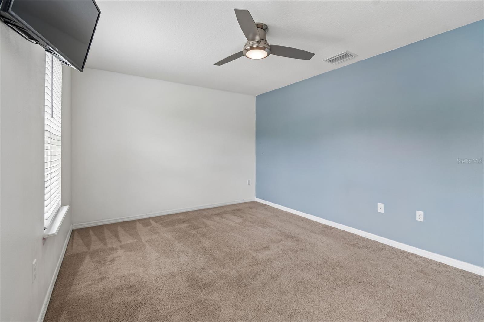 TEN OAKS - Residential