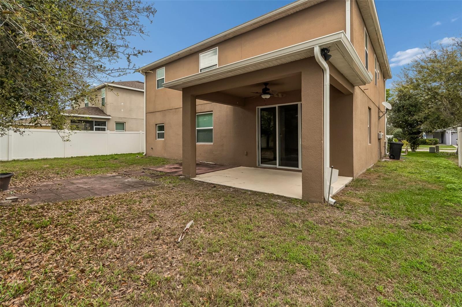 TEN OAKS - Residential