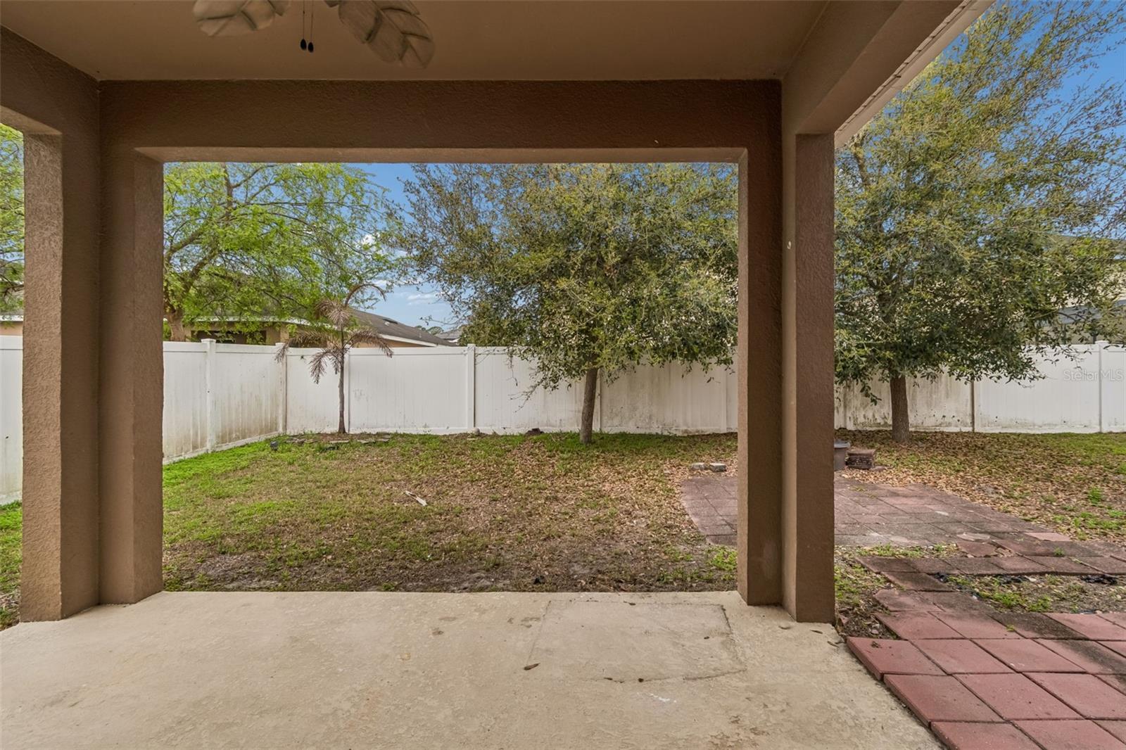 TEN OAKS - Residential