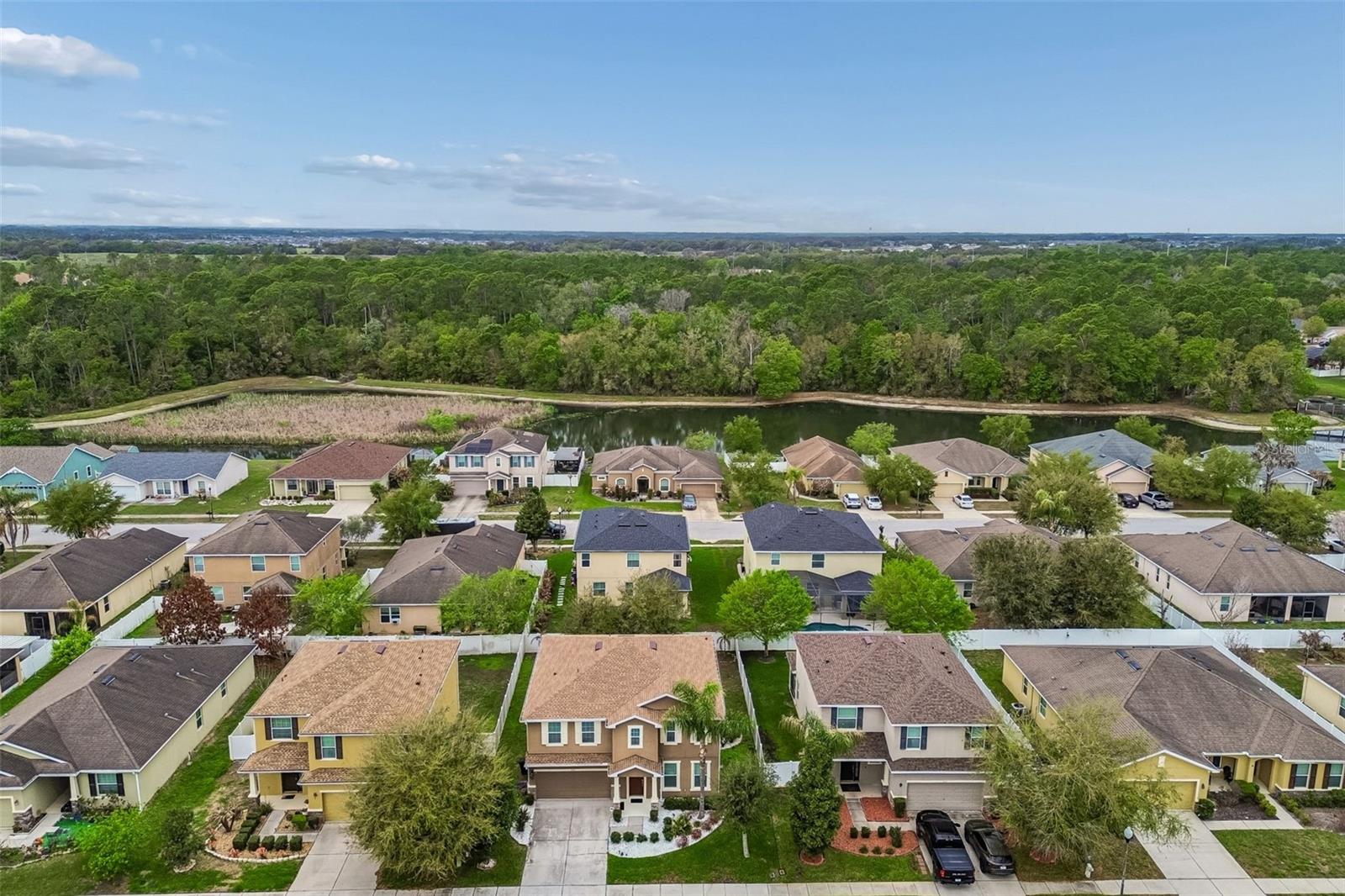 TEN OAKS - Residential