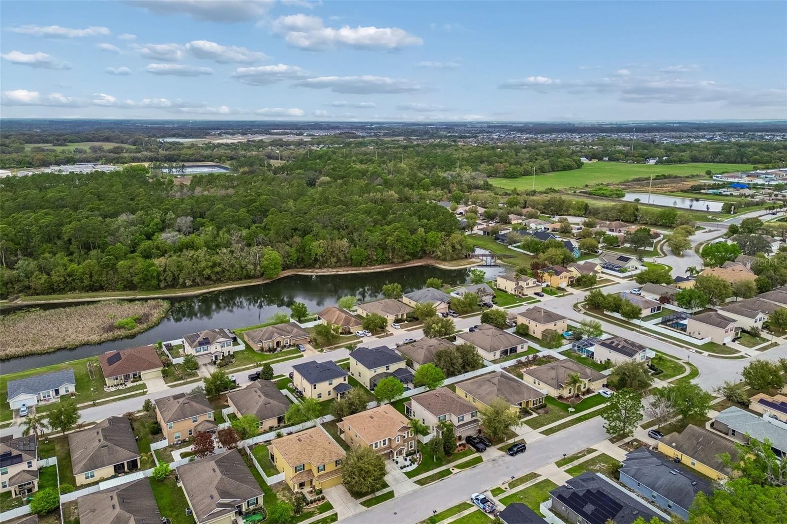 TEN OAKS - Residential