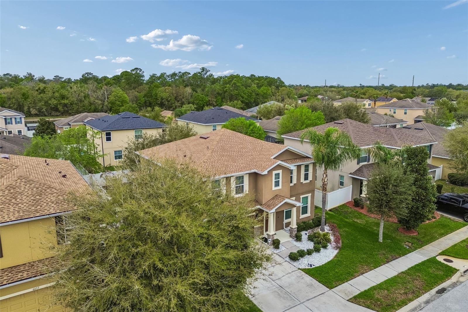 TEN OAKS - Residential