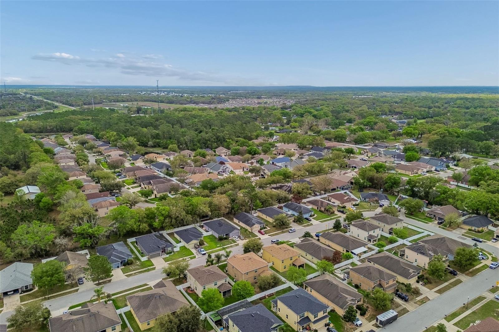 TEN OAKS - Residential