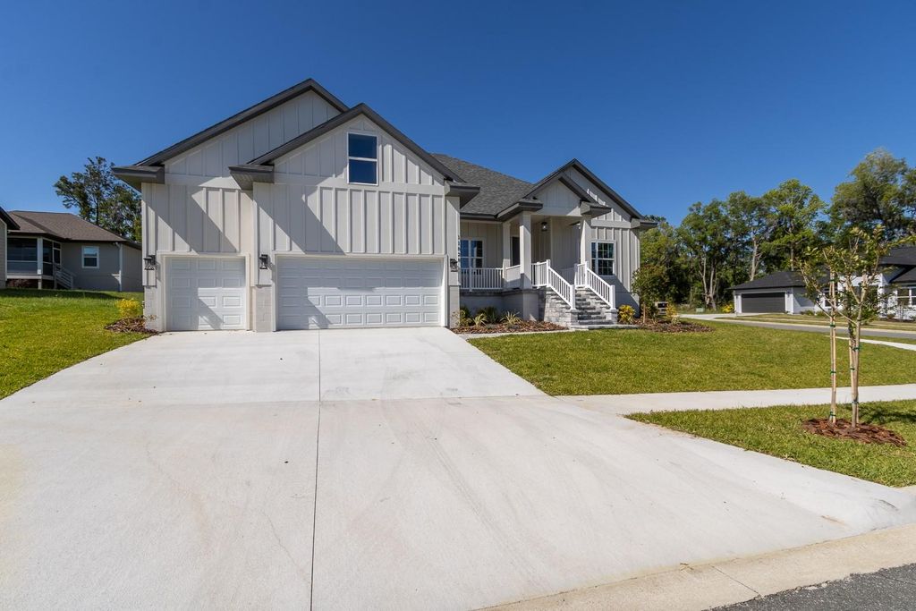 Photo of 11828 NW 15th Road, Gainesville, FL 32606 (MLS # GC527280)