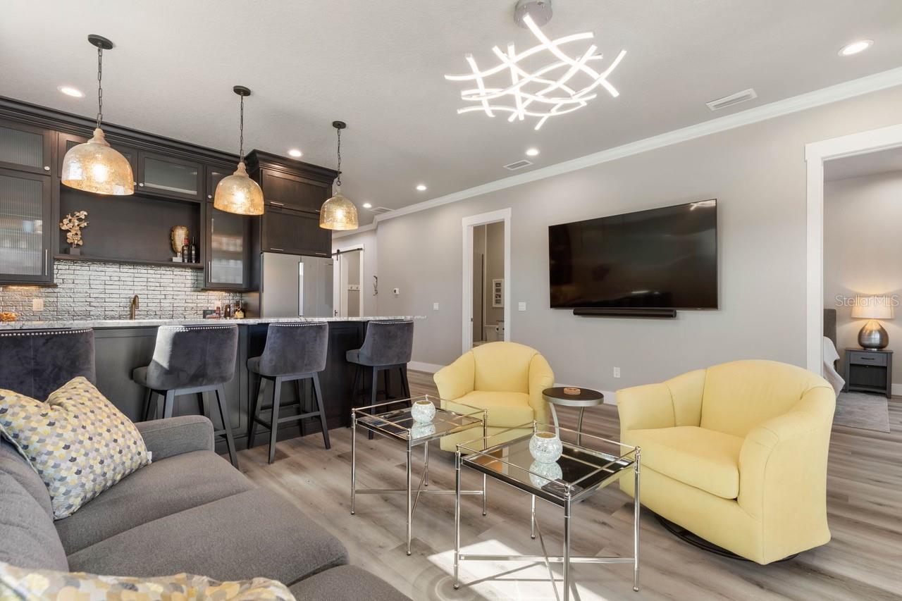 YACHT HARBOR VILLAGE - Residential