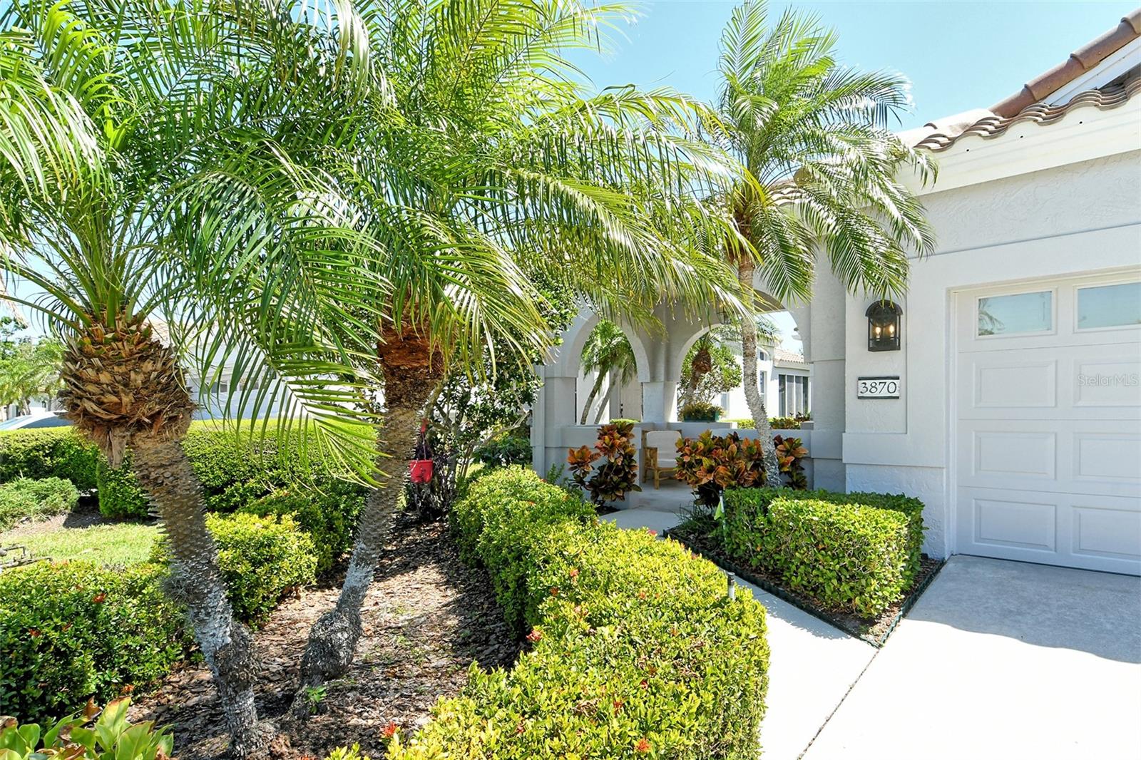 3870 ALAMANDA DRIVE