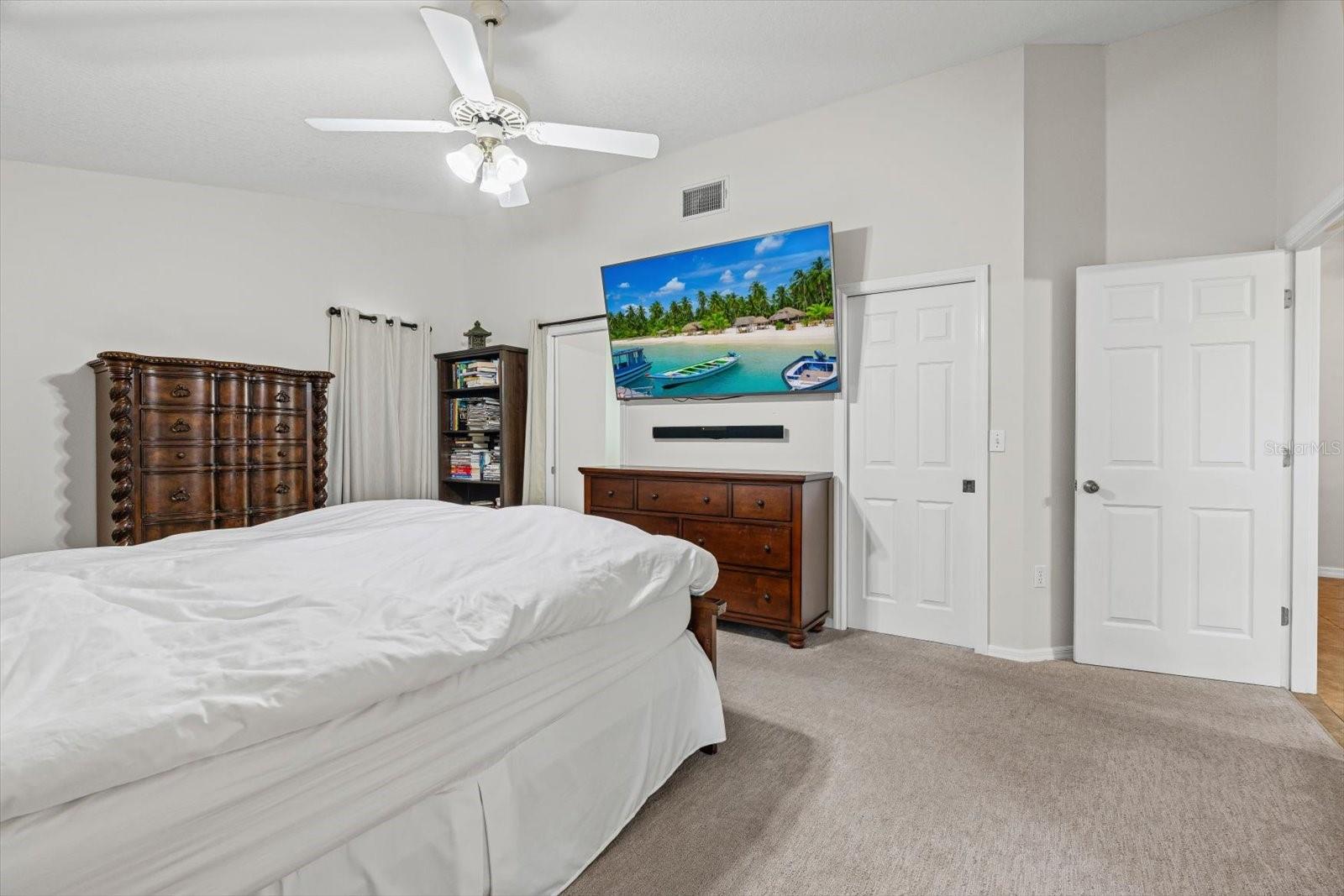 VILLAGE GREEN CLUB ESTATES - Residential