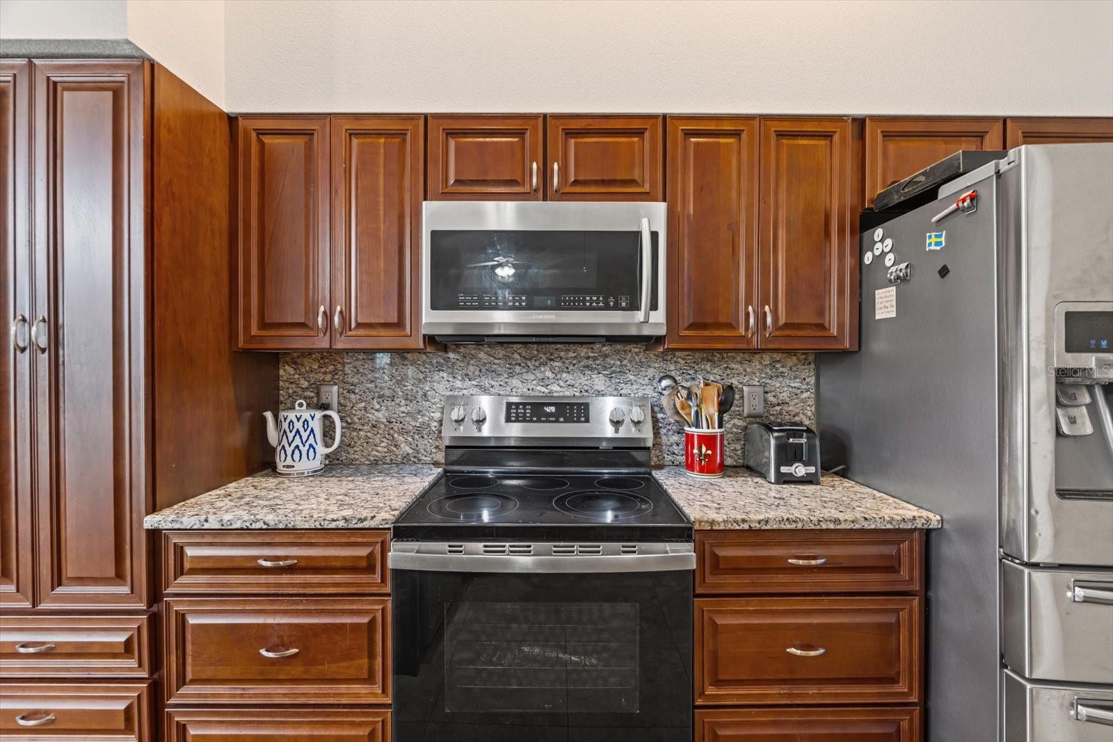 VILLAGE GREEN CLUB ESTATES - Residential