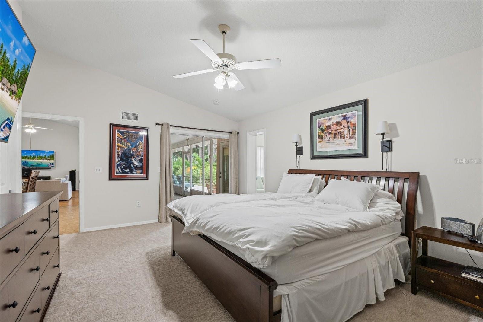 VILLAGE GREEN CLUB ESTATES - Residential