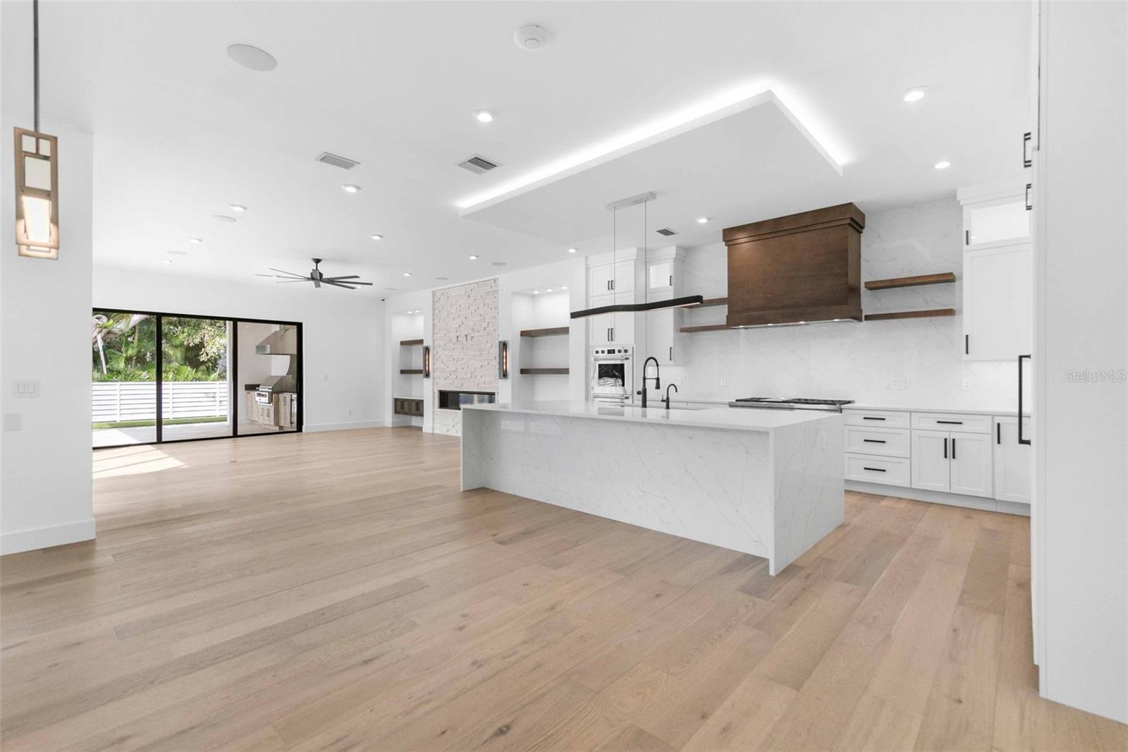 HARBOR ACRES SEC 2 - Residential