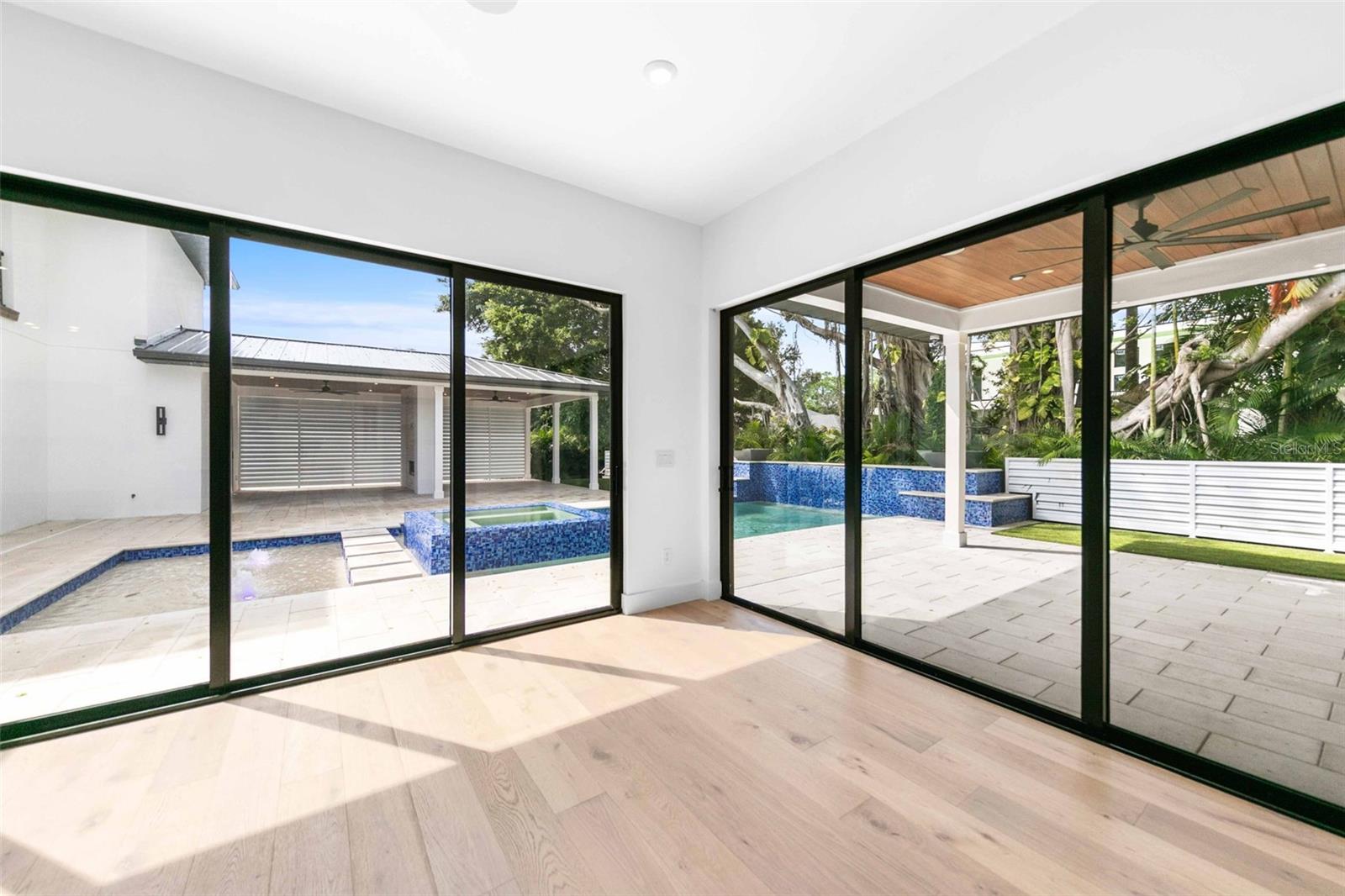 HARBOR ACRES SEC 2 - Residential