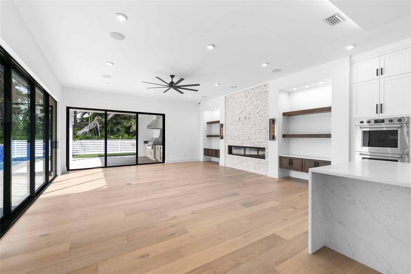 HARBOR ACRES SEC 2 - Residential