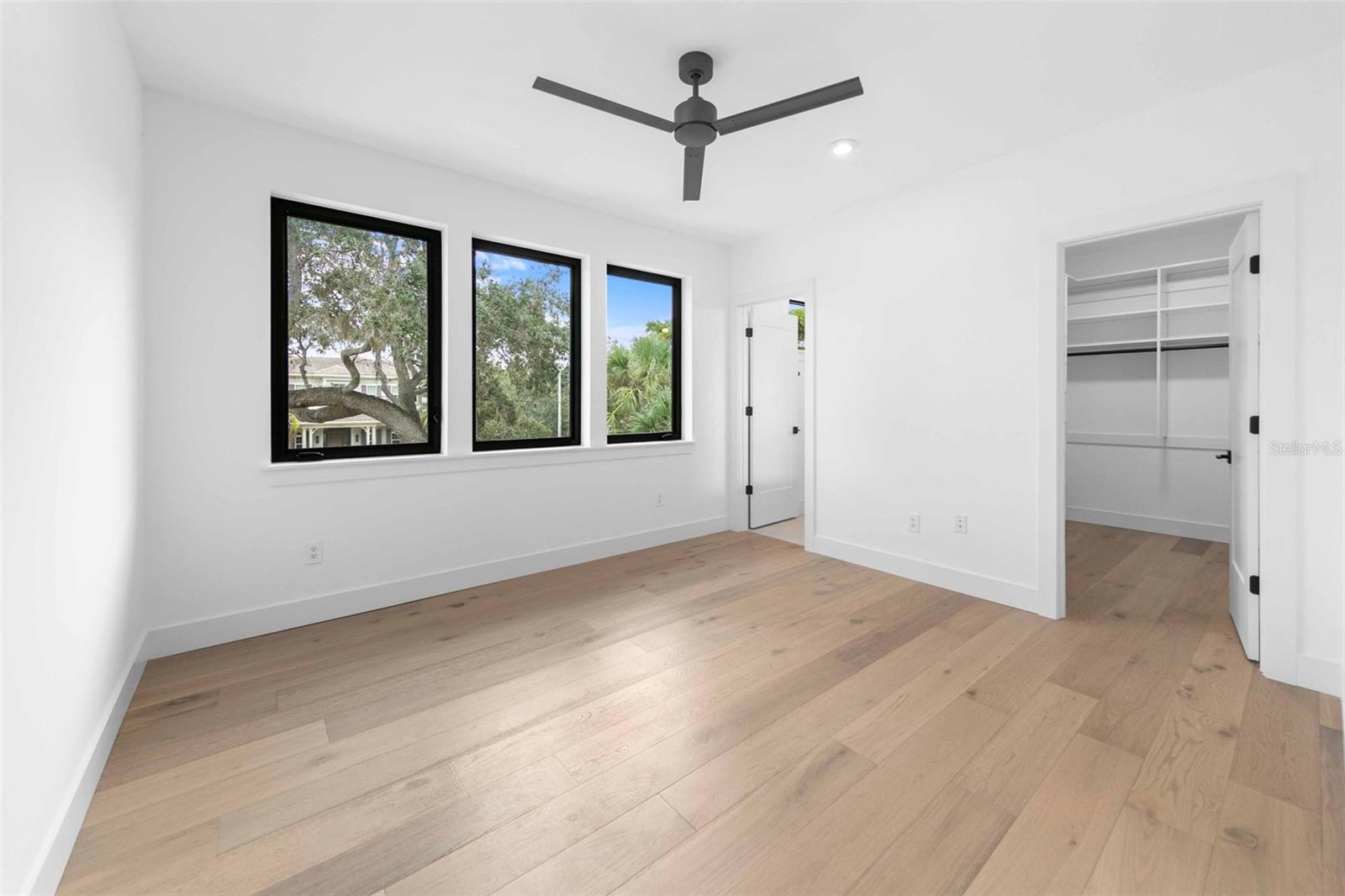 HARBOR ACRES SEC 2 - Residential