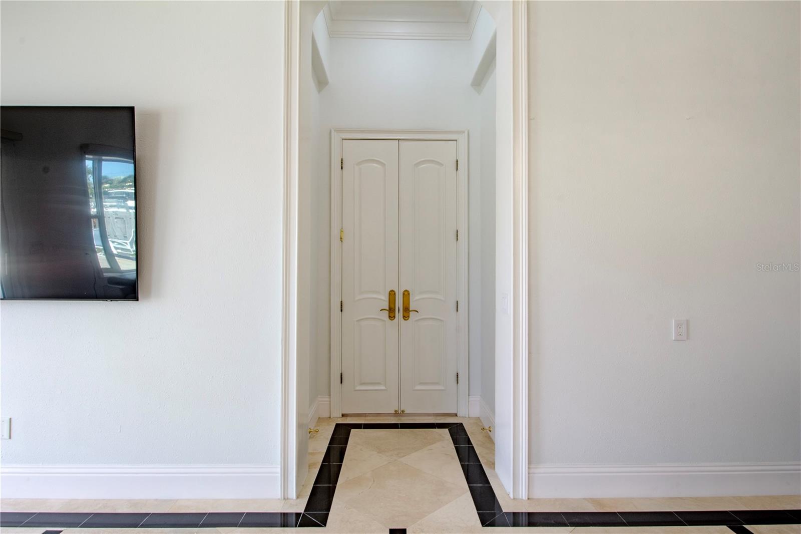 ISLAND ESTATES OF CLEARWATER - Residential Lease