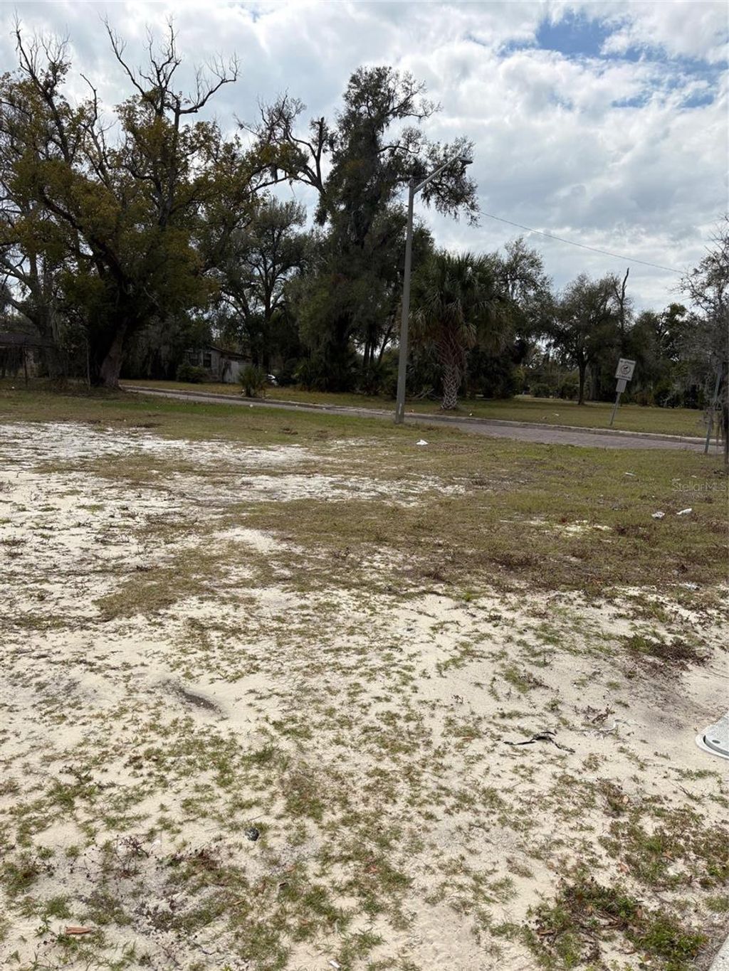 Photo of 114 W Parker St, Lakeland, FL 33815 (MLS # G5108880)