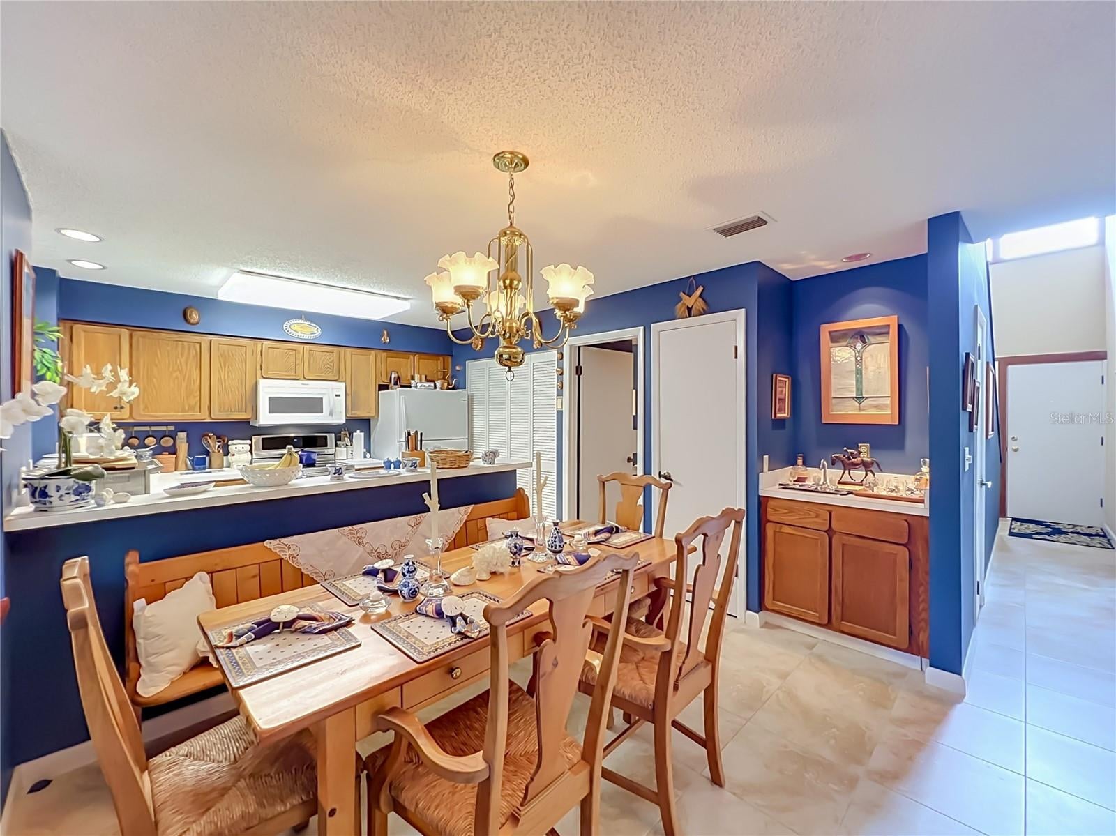 2184 WOODBRIDGE ROAD 2184