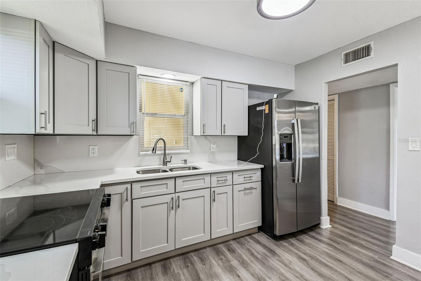 FLOR A MAR - Residential