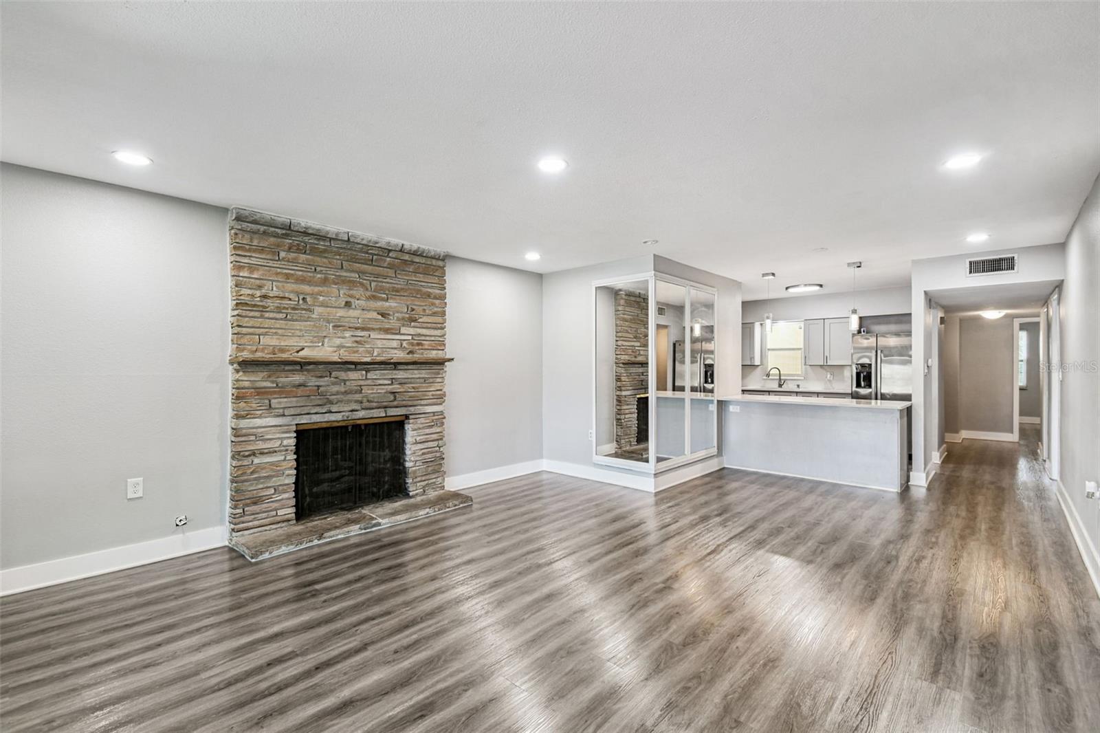 FLOR A MAR - Residential