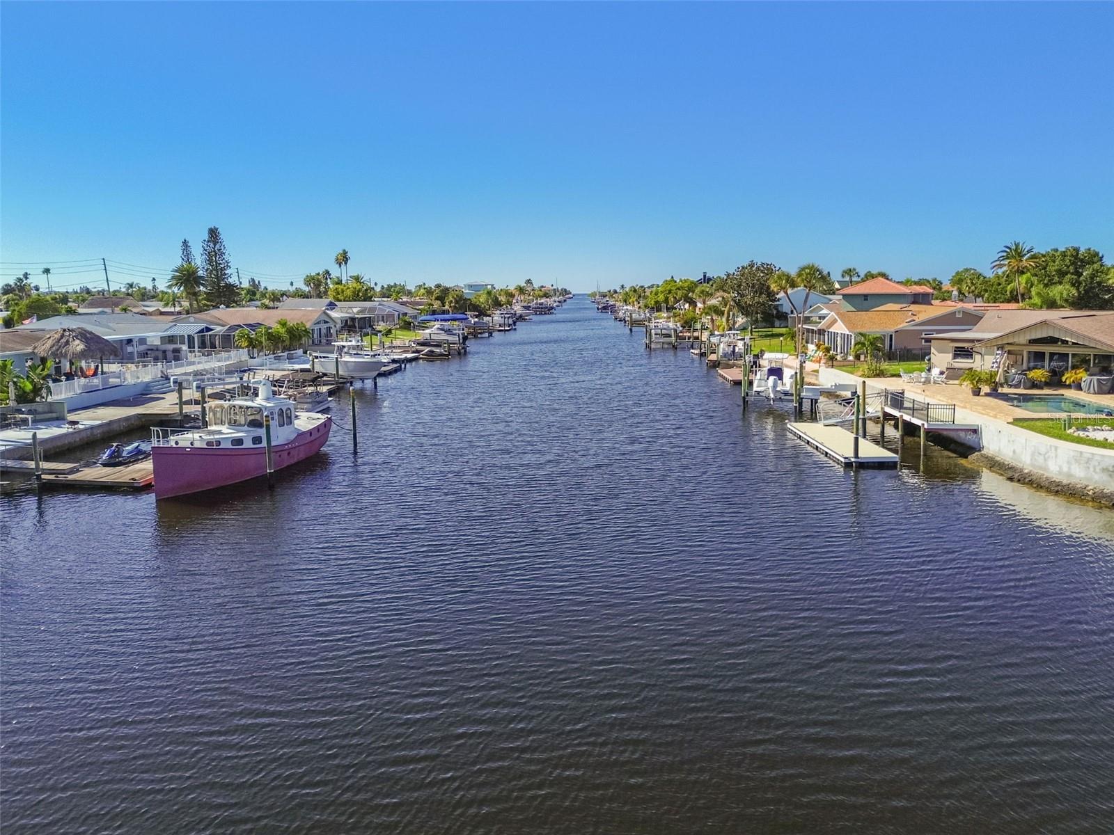 FLOR A MAR - Residential