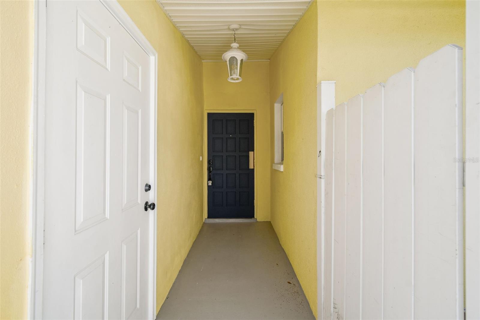 FLOR A MAR - Residential