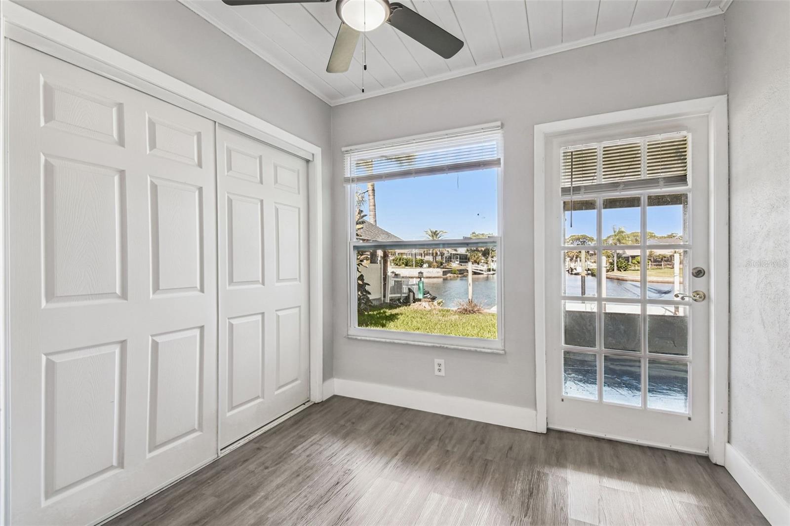 FLOR A MAR - Residential