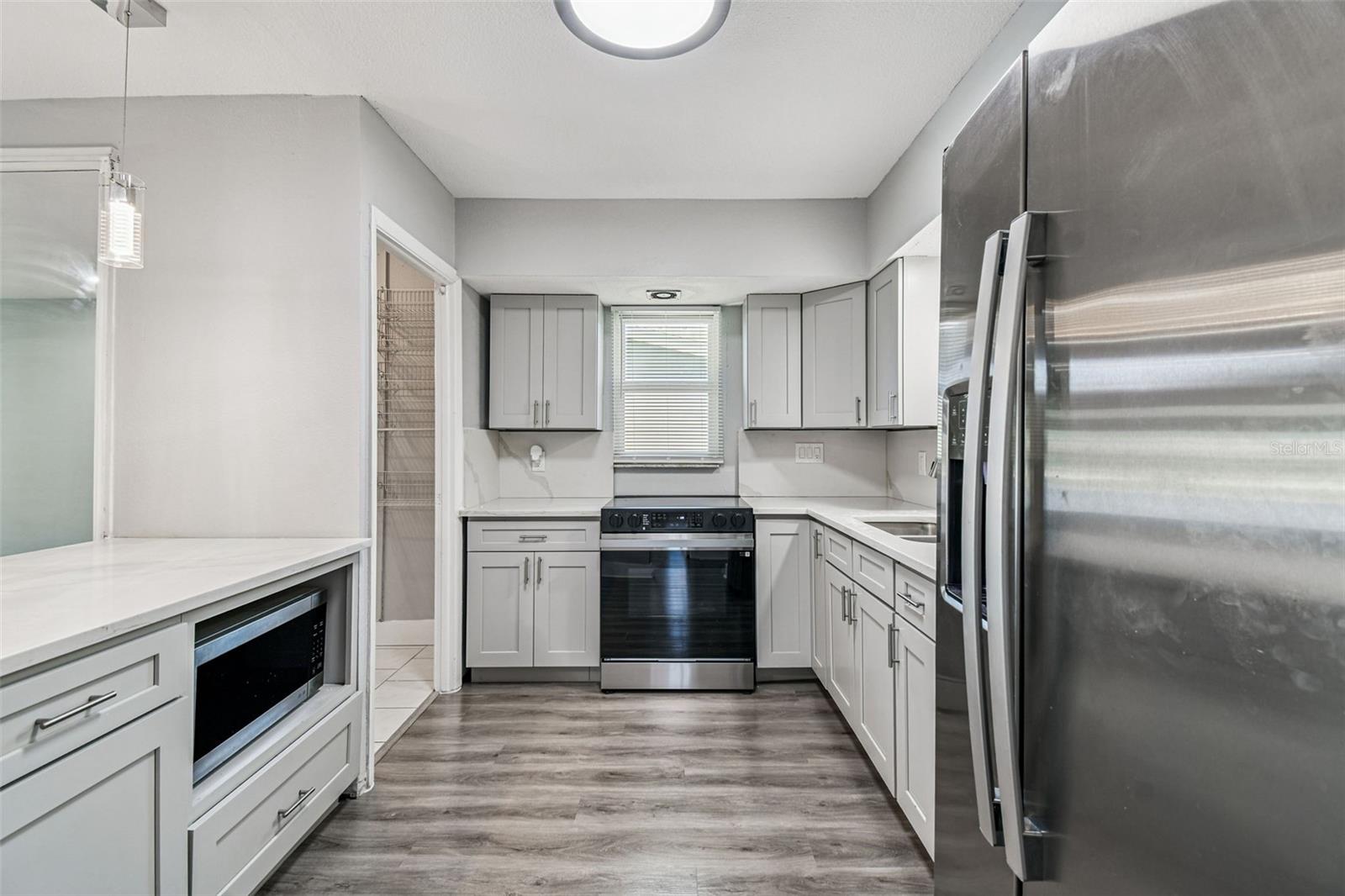 FLOR A MAR - Residential