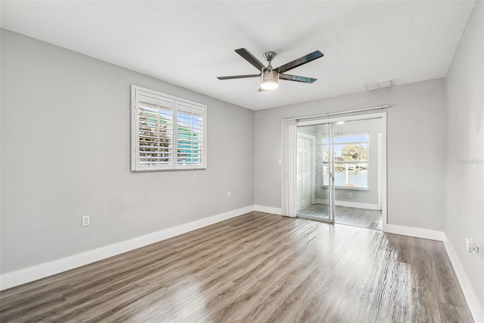 FLOR A MAR - Residential