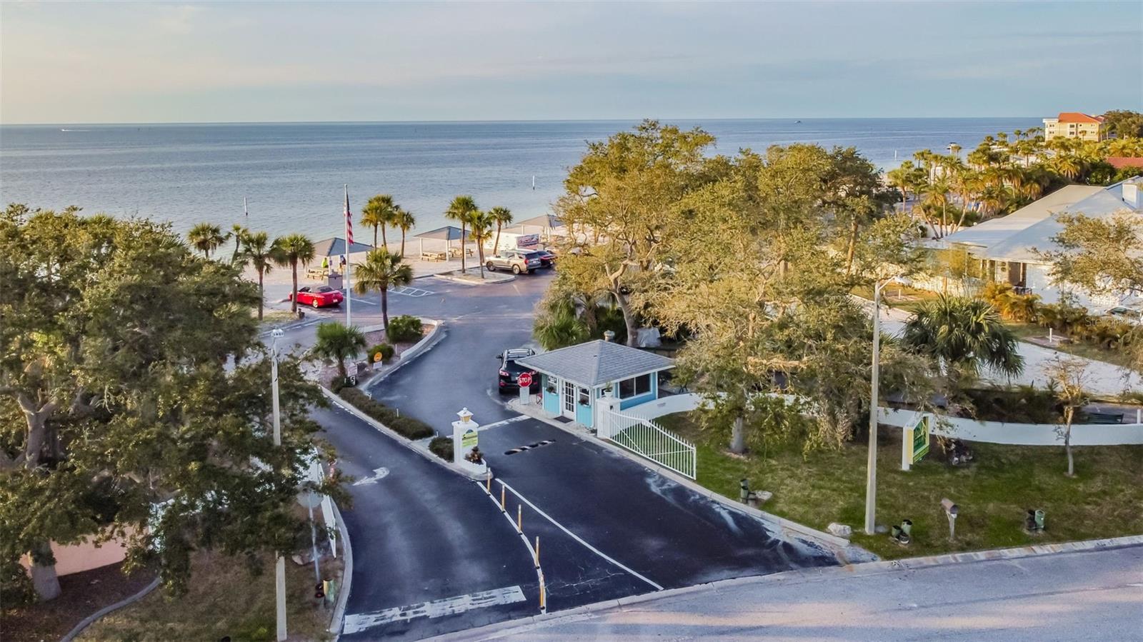 FLOR A MAR - Residential