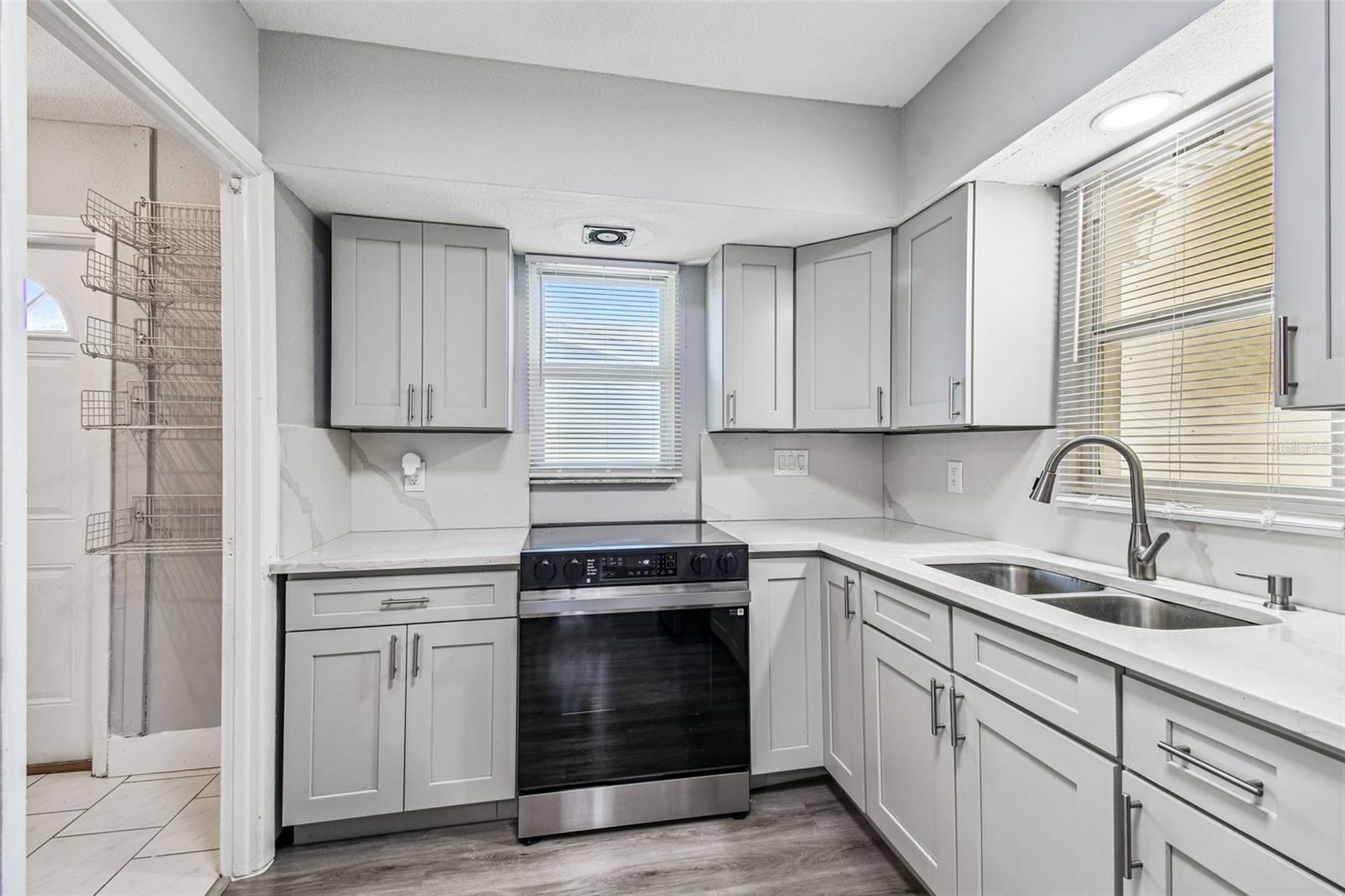 FLOR A MAR - Residential