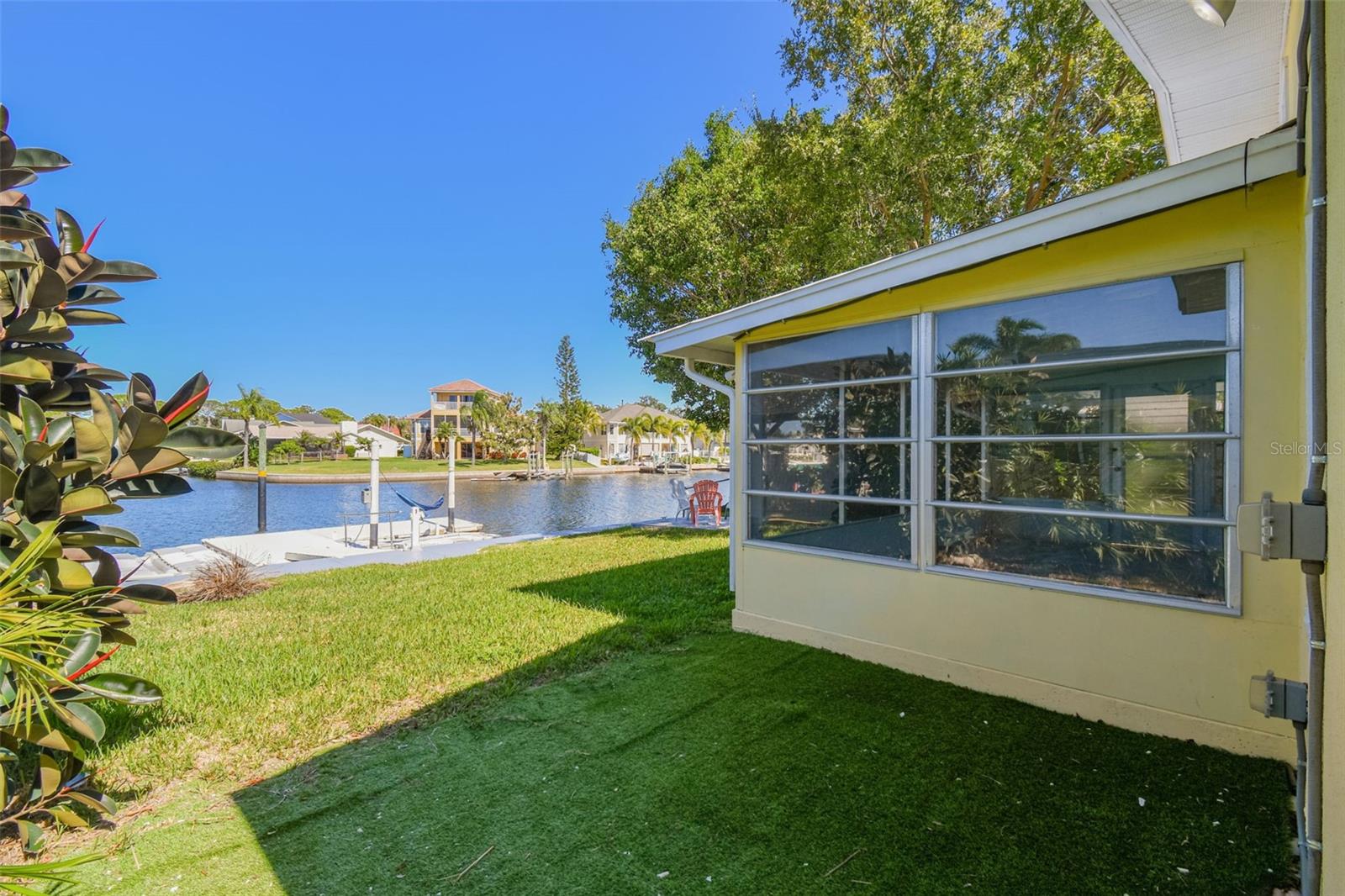 FLOR A MAR - Residential