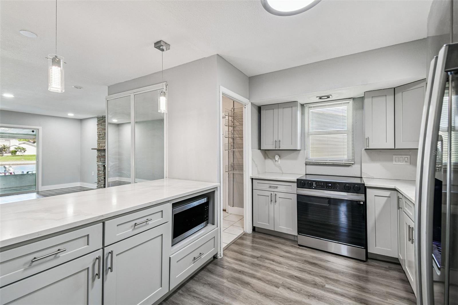 FLOR A MAR - Residential