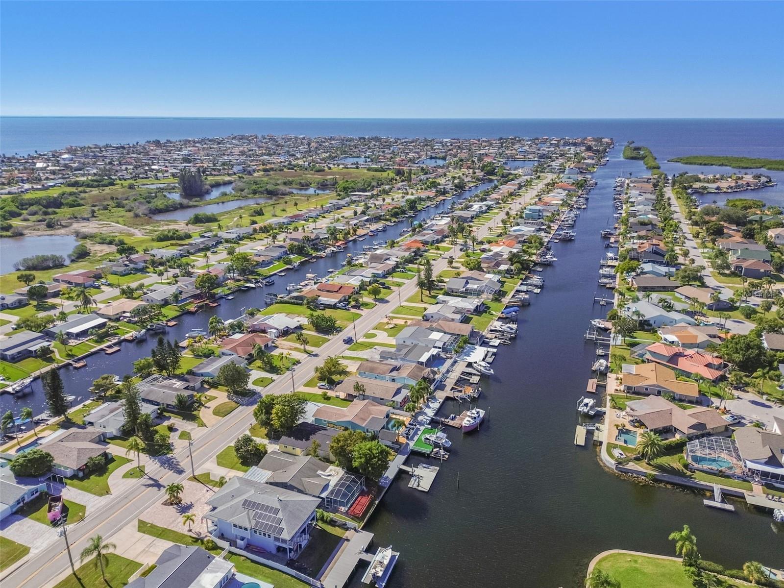 FLOR A MAR - Residential