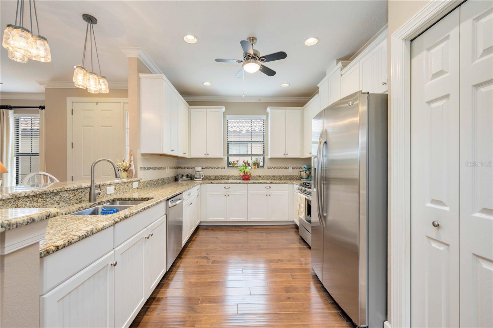 ESPLANADE PH I - Residential