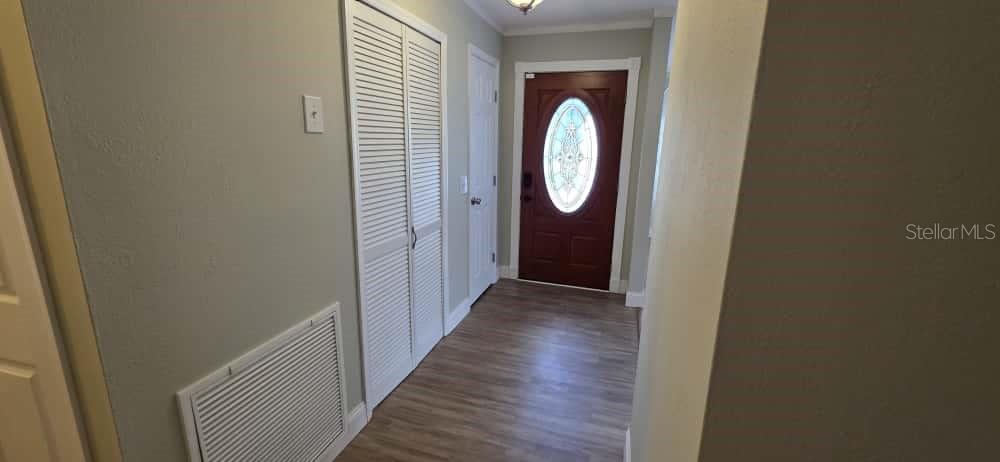 STERLING PARK UNIT 01 - Residential Lease