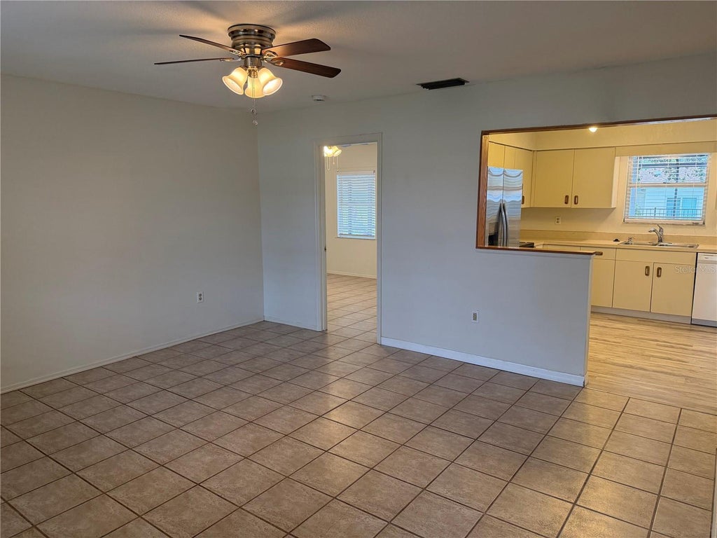 Photo of 885 Darwin Road, Venice, FL 34293 (MLS # N6145981)