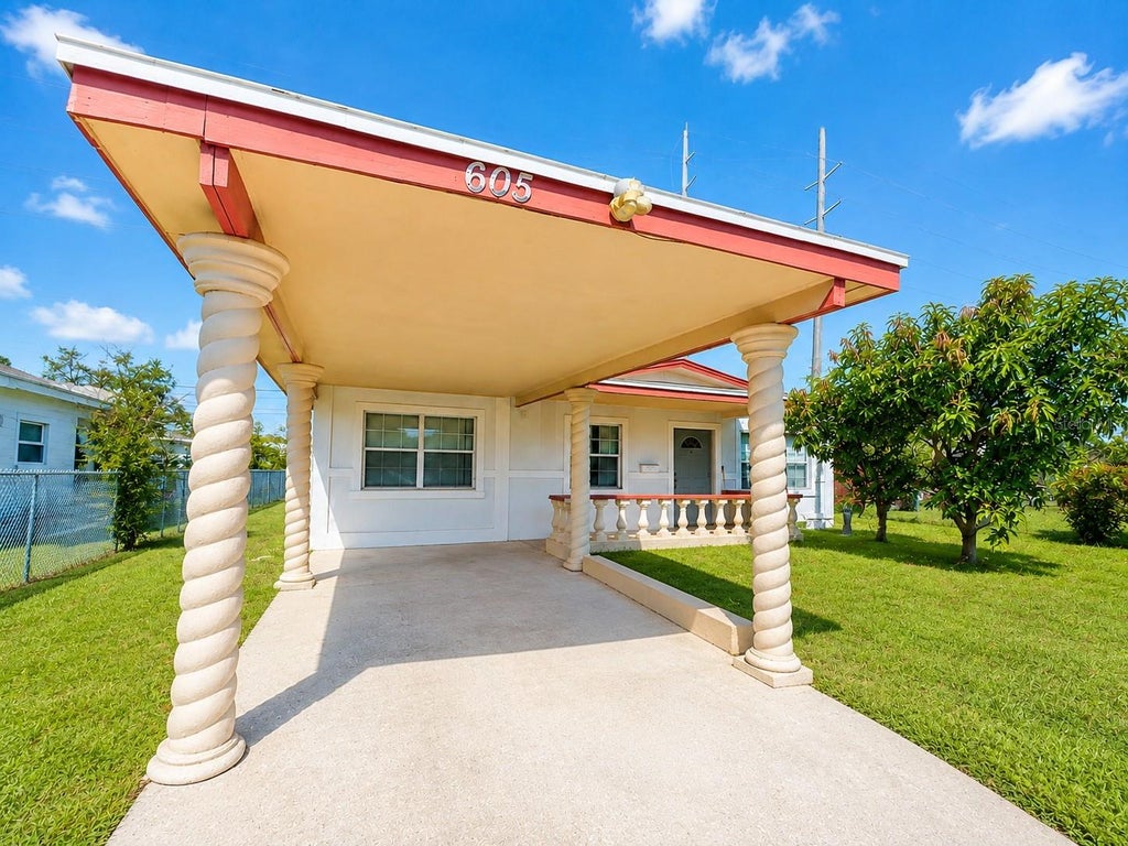 Photo of 605 Carver Drive, Lake Wales, FL 33853 (MLS # O6438025)