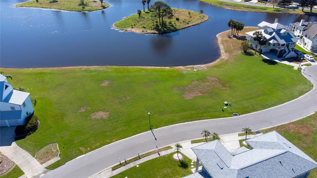Photo of 85 Sandpiper Pointe Court, Tarpon Springs, FL 34689 (MLS # TB8384292)