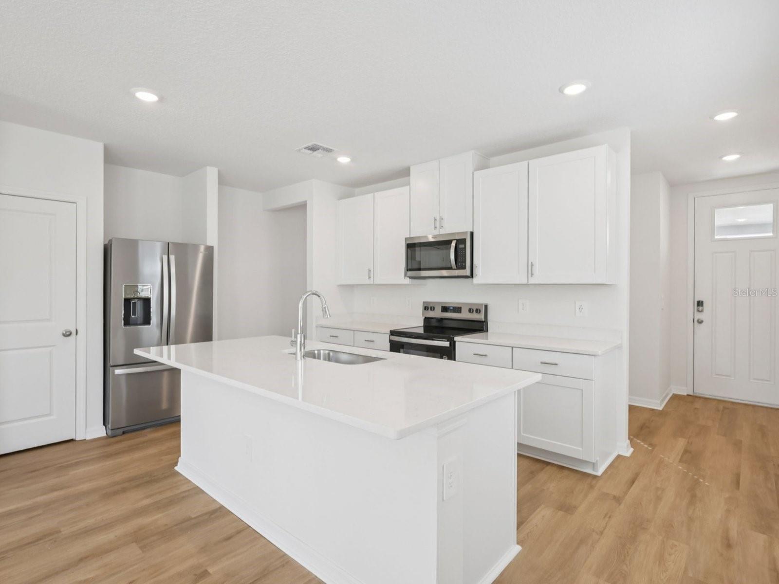 13424 SHELLMORE AVENUE