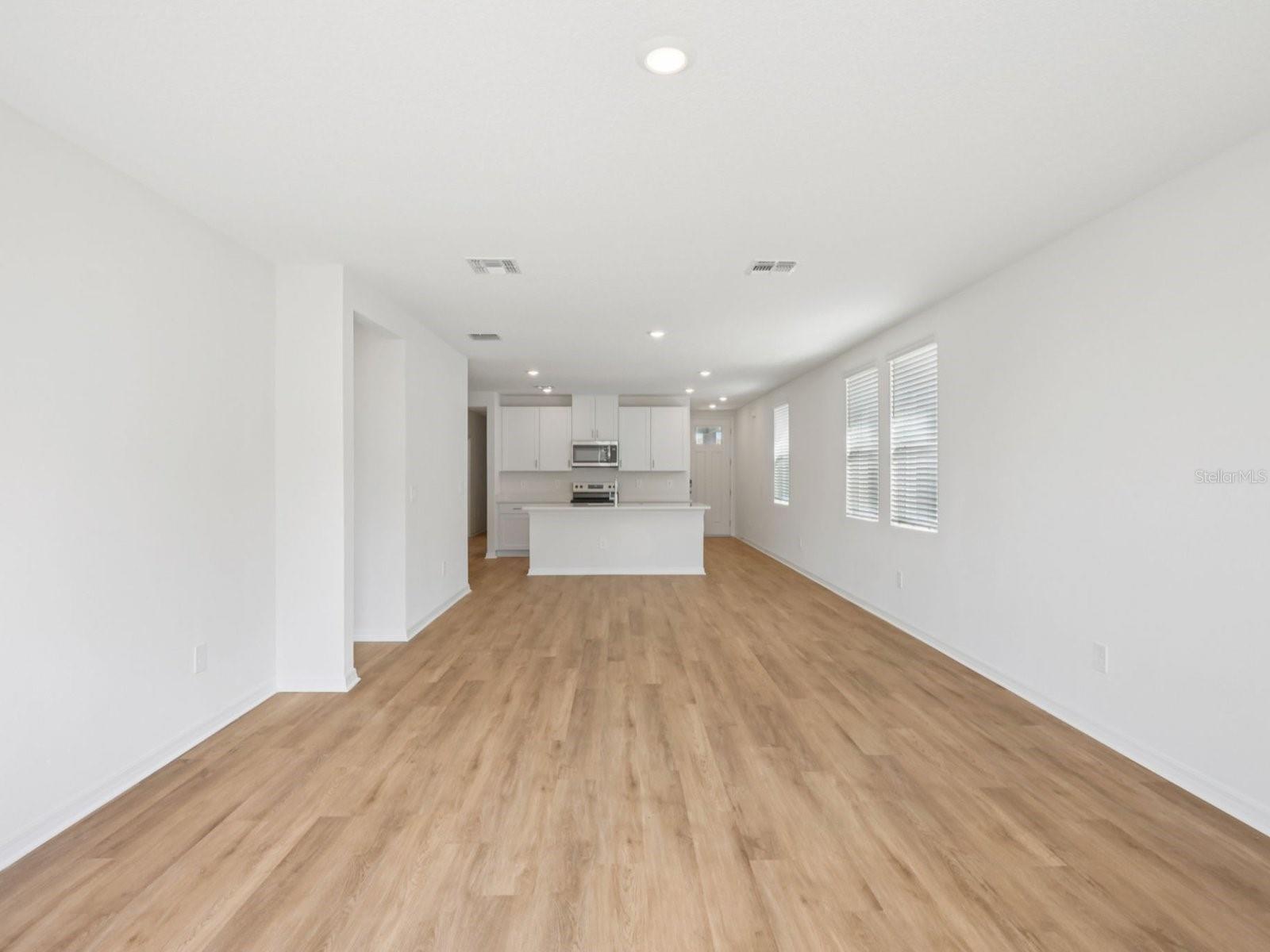 13424 SHELLMORE AVENUE