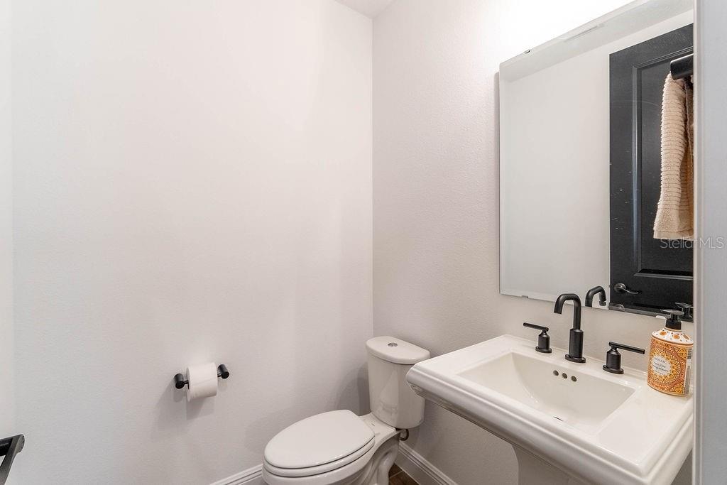 LAUREATE PARK NBRHD CENTER PH 3 - Residential