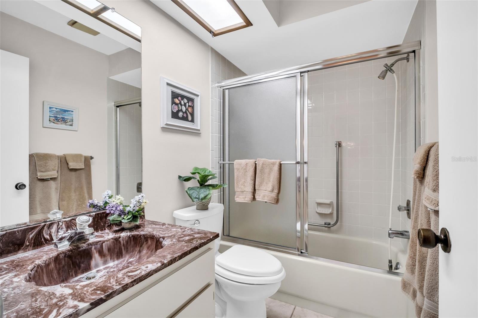 HIGHLAND LAKES VILLAS ON THE GREEN - Residential