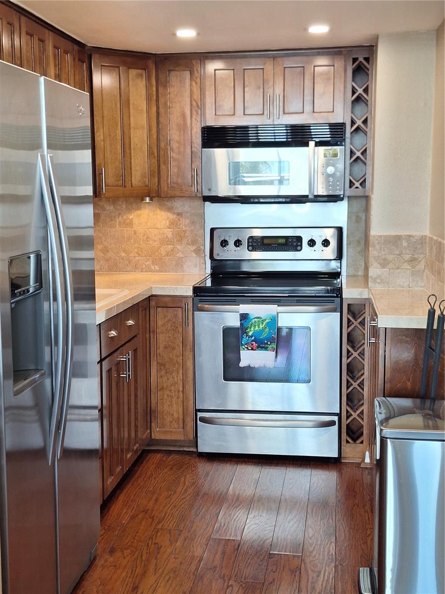 BAYSHORE TOWERS A CONDO - Residential Lease